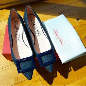 NIB Roger Vivier Gommettine Buckle Ballerinas Flats in Denim/Navy, size 39